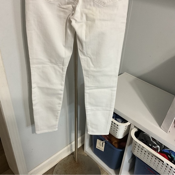 J. Crew White Wash 9" Toothpick Jeans Size 26 - Picture 9 of 15